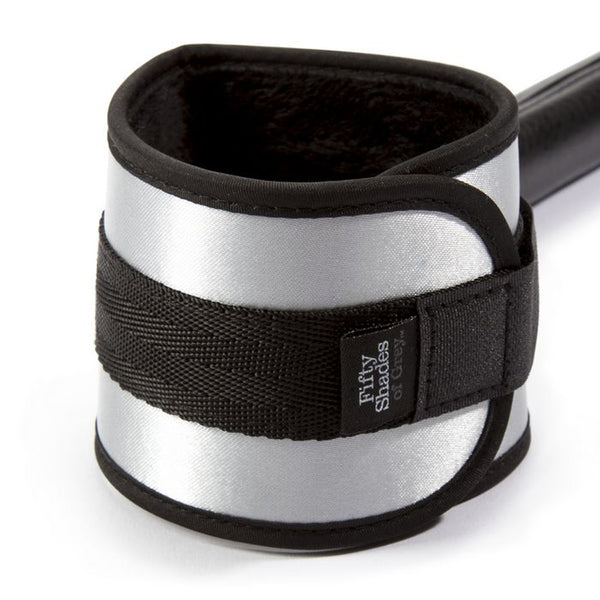 Fifty Shades Trust Me Adjust Spreader